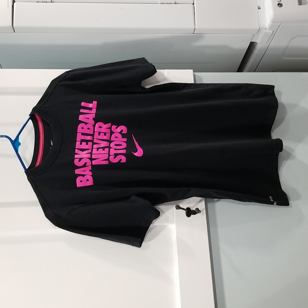 Nike basketball tshirt